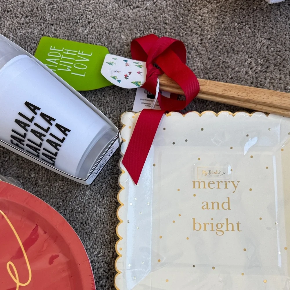 Holiday Party Plate and Napkin Kit